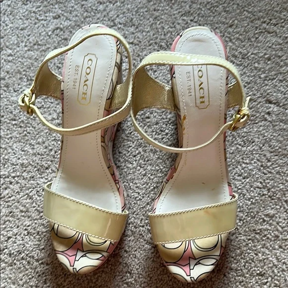 Coach Women's Pink and Yellow Patterned Wedge Sandals Size:8 - Picture 14 of 14